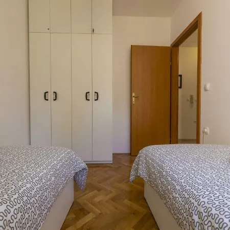 Apartament Color *