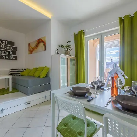 Apartment Apartment Color Green Dramalj
