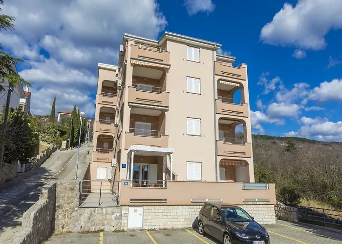 Apartment Color Green Dramalj